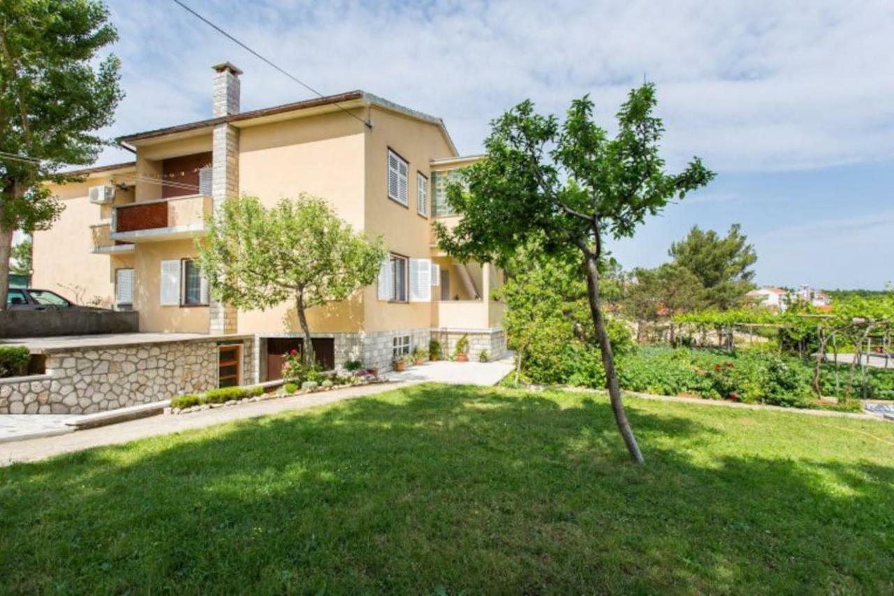 Apartman Morozin Šilo Zewnętrze zdjęcie